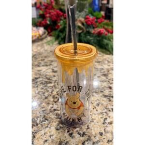 NEW Silver Buffalo Winnie the Pooh 20oz Insulated Plastic Tumbler
